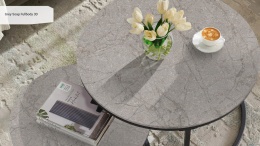 Blatry stolika kawowego wyłożone spiekiem o  grafitowo-szarym kolorze Grey Soap