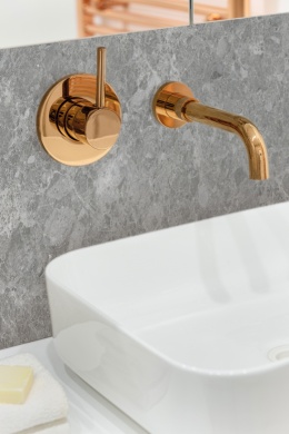 Ściana wykonana ze spieku Cappadocia Sunset – to delikatna mieszanka beżu, kremu i szarości.