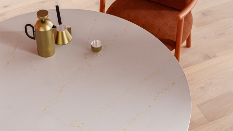 TechniStone Elysian Gold - blat stołu w odcieniu bieli z delikatnymi złotymi żyłami