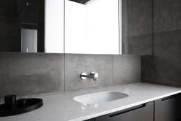 Technistone Mystery White - pięknie wyglądające blaty łazienkowe