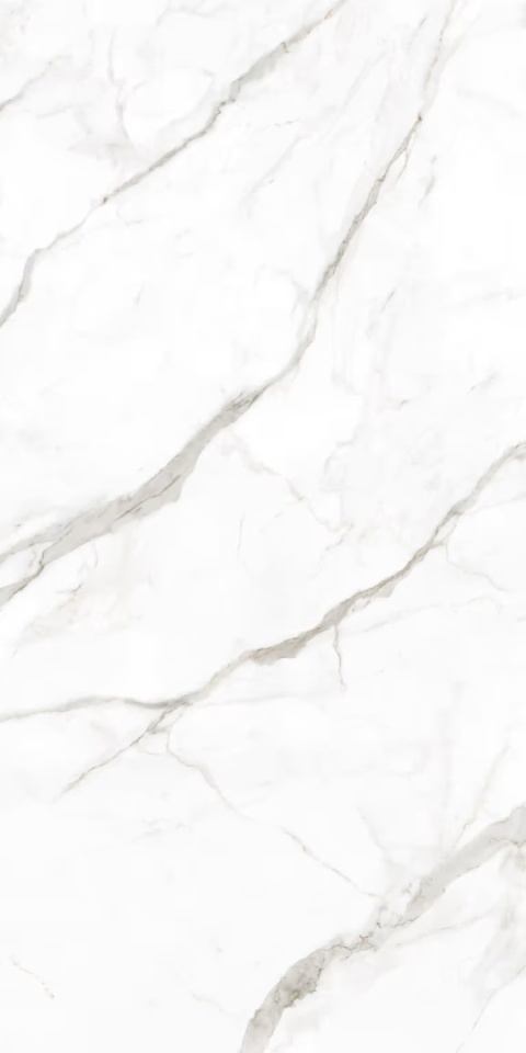 Calacatta Oro Venato -  jasna powierzchnia z delikatnym złotym użyleniem