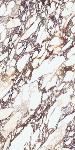 Calacatta Viola  fioletowo-bordowym żyłkowaniu na jasnym tle