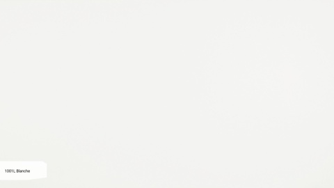 Blanche Polished prezentuje się w intensywnej, czystej bieli, która pod wpływem polerowanej powierzchni zyskuje lustrzany połysk