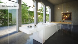 Caesarstone Calacatta Nuvo to luksusowy konglomerat kwarcowy o kremowo-białej bazie i efektownym, szarym żyłkowaniem