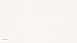 Caesarstone Pure White to jednolity, śnieżnobiały konglomerat kwarcowy o polerowanej powierzchni.