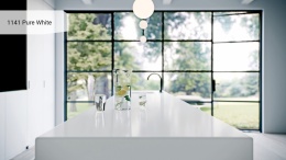 Caesarstone Pure White to jednolity, śnieżnobiały konglomerat kwarcowy o polerowanej powierzchni