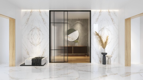 Ściana i posadzka ze spieku Praline Gold to kremowo-beżowa baza ze złotymi, miedzianymi i brązowymi żyłami