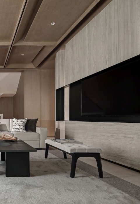 Elewacja wykonana ze spieku  Strata Argentum doskonale imituje naturalny kamień .