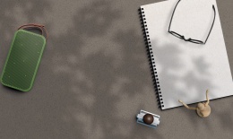 Blat -Korynt to miks szarości, grafitu i brązu, o bardzo drobnej, spójnej strukturze