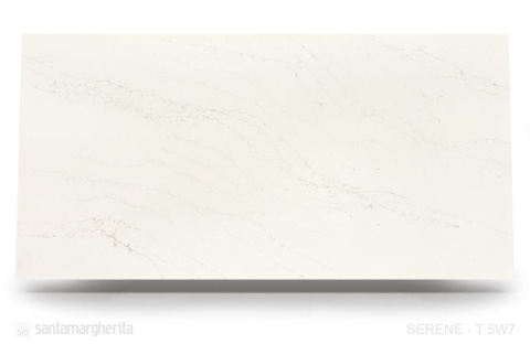 Serene wyróżnia się jasnym, niemal mlecznym odcieniem z delikatnymi szaro-beżowymi żyłkami