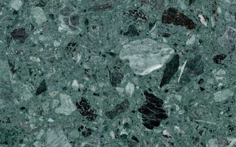 Verde Alpi  o głębokim, butelkowozielonym odcieniu z fragmentami marmuru w tonacjach ciemnej zieleni, czerni, bieli i grafitu