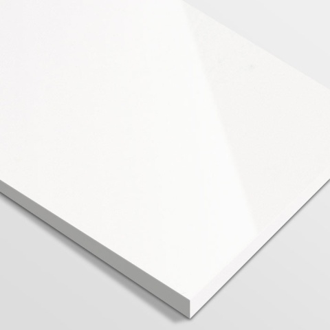 Płyta - Bianco Puro to jednolita, śnieżnobiała powierzchnia bez żadnych żyłek czy pigmentów.