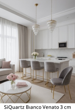Kuchnia z salonem w stylu glamour z wyspą i stolikiem kawowym, wykończona blatami SiQuartz Bianco Venato.
