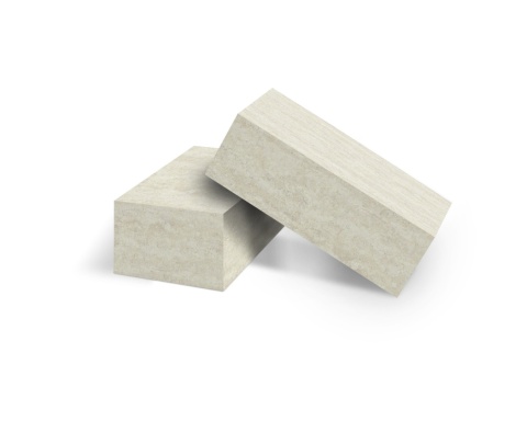2 bloczki wykonane z konglomeratu Travertino Classico o kremowo-beżowej kolorystyce, z dodatkiem szarości