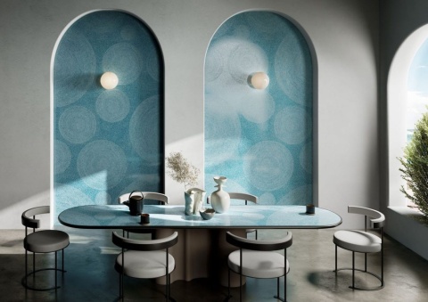 Nowoczesna jadalnia z arkadami wykończonymi spiekiem Infinity Holos Andaman Emerald polished