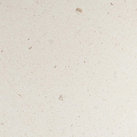 Caliza Capri posiada jednolitą, jasną bazę w odcieniu ciepłej kości słoniowej lub subtelnego piaskowca.