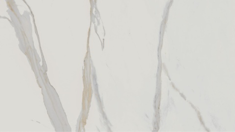 Defense - Dominujący odcień to czysta biel o lekko kremowym tonie, przecięta żyłami w odcieniach złota i srebrzystej szarości