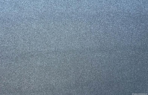 Assoluto Black – detal polerowanego – lustro czerni, głęboka refleksja; inkluzje prawie niewidoczne