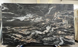 płyta Belvedere w wykończeniu szczotkowanym.