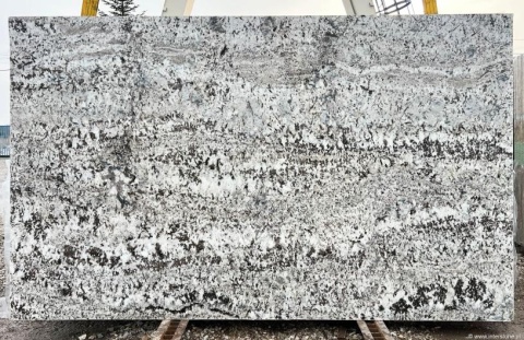 kolejna płyta Blue Flower o podobnej kolorystyce, lecz z innym układem pasm i bardziej wyeksponowanymi ciemnymi akcentami