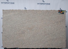 ta sama płyta w wersji polerowanej, ukazująca żywe barwy, połysk i kontrasty struktury