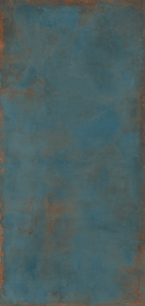 Distrito Zinc Natural 5.6 mm – spiek kwarcowy o efekcie postarzonego metalu w odcieniach turkusu i rdzy.