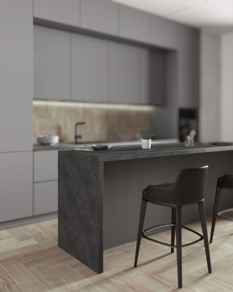 Blat kuchenny z granitu Absolute Black antyk na wyspie kuchennej w nowoczesnym wnętrzu