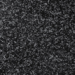 Zbliżenie struktury granitu Impala Oryginalna RPA o ciemnoszarej, drobnoziarnistej i naturalnie melanżowej powierzchni