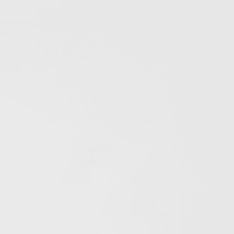 Zbliżenie konglomeratu kwarcowego Crystal White o jednolitej, śnieżnobiałej i gładkiej powierzchni