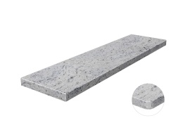 Parapet granitowy Kashmir White FALCO – jasny kamień o subtelnym wzorze, trwały i odporny na uszkodzenia