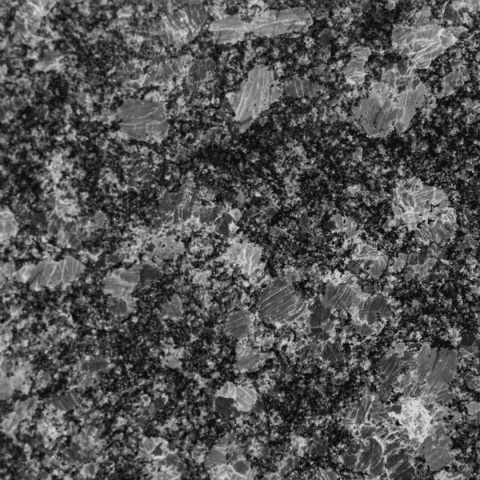 Granit Steel Grey FALCO – ciemnoszary kamień o subtelnym, stalowym wzorze i eleganckim, naturalnym połysku