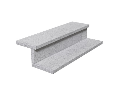 Schodek z granitu Bianco Crystal Płomień – jasnoszary kamień o chropowatej, antypoślizgowej strukturze