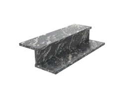 Stopień z granitu Titanium Silver Antyk – elegancki kamień o ciemnej barwie i delikatnym, szlachetnym rysunku