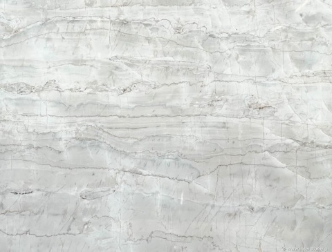 Detal dolomitu Perlatto White, naturalna struktura kamienia z subtelnymi przejściami tonalnymi