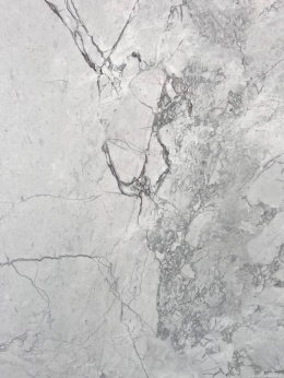 Salvatore dolomit naturalny 20 mm, jasna płyta z dynamicznym szarym użyleniem i matowym wykończeniem