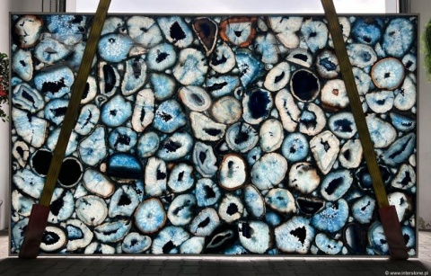 Agata Azul Blue 20 mm, polerowany kamień szlachetny, mozaika naturalnych niebieskich agatów