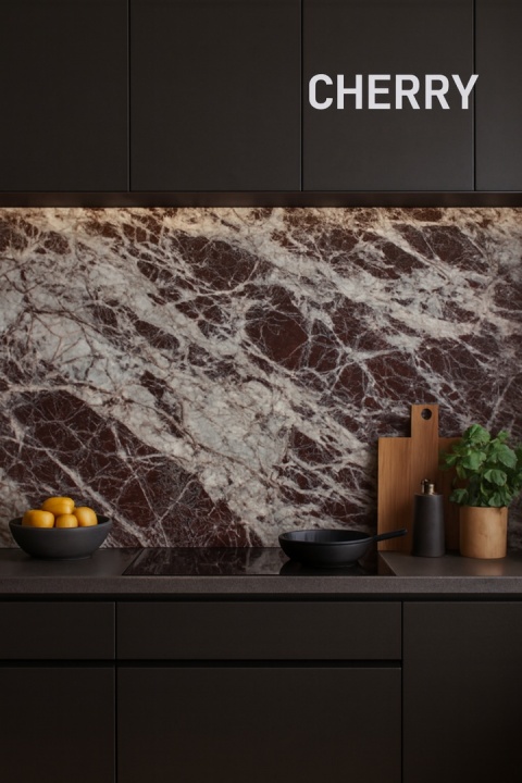 Wizualizacja kuchni z kwarcytem Cherry jako backsplash — burgundowa baza z jasnymi żyłkami, ciemne szafki.