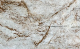 Zbliżenie struktury kwarcytu Sierra z brązowym żyłowaniem