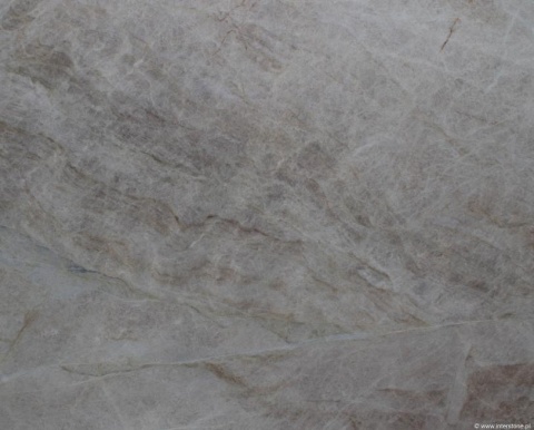 Detal kwarcytu Taj Mahal brushed z lekko różowym i beżowym użyleniem.