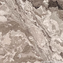 Zbliżenie marmuru Camouflage mat, beżowo-brązowy, skalisty wzór z diagonalnym pasmem jaśniejszych warstw