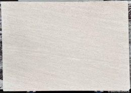 Wapień Moca Creme – jasna kremowo-beżowa kolorystyka i naturalna, matowa powierzchnia.