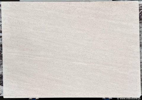 Wapień Moca Creme – jasna kremowo-beżowa kolorystyka i naturalna, matowa powierzchnia.