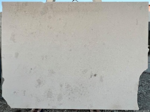 Wapień Moleano natural 20 mm – jasny kamień naturalny z delikatnymi inkluzjami mineralnymi