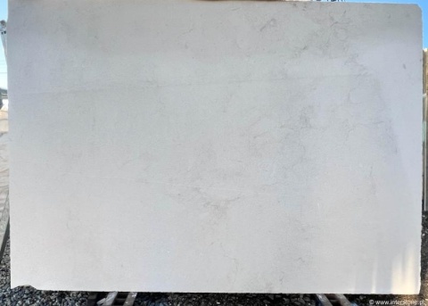 Wapień Moleano natural 20 mm – jasny kamień naturalny z delikatnymi inkluzjami mineralnymi