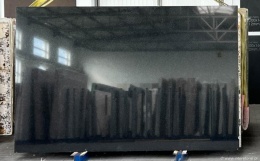 Płyta granitu Nova Black poler, czarna lustrzana tafla