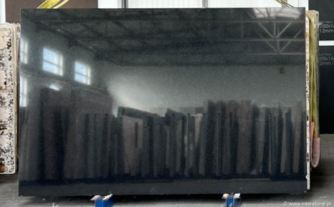 Płyta granitu Nova Black poler, czarna lustrzana tafla