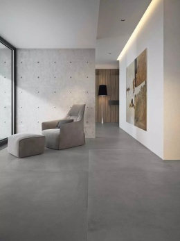 Spiek kwarcowy Marazzi Concrete Look Crete – średnia, chłodna szarość z delikatną, betonową chmurą.