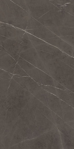 Spiek Marazzi Marble Look Imperiale – grafitowa powierzchnia marmurowa z cienkimi jasnymi żyłkami
