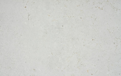 Dekton Polar – jasna płyta o subtelnym, wapiennym rysunku w chłodnym kremowo-beżowym odcieniu