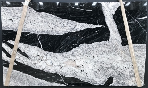 Copacabana, granit naturalny, czarno-szary z białym użyleniem